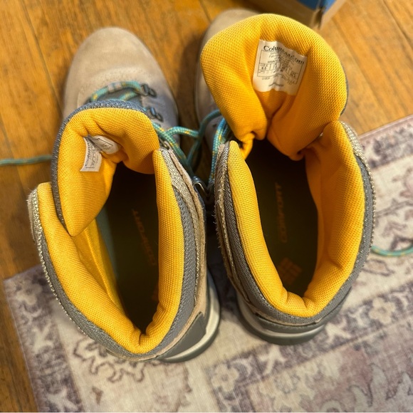 Columbia Women’s Newton Ridge™ Plus Waterproof Amped Hiking Boot size 9.5 - Picture 6 of 7